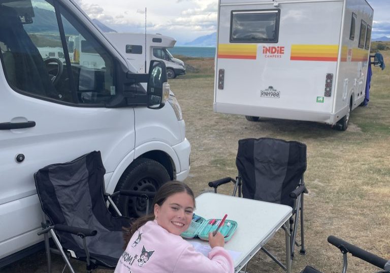 How Do Families Handle School While Travelling Australia?